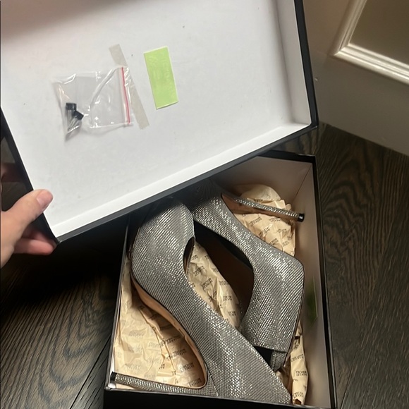 Badgley Mischka Women's Silver Peep-Toe Heels - DRAMA - Picture 10 of 10